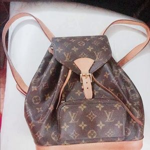 Louis Vuitton bag 100% authentic